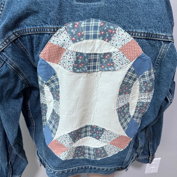 iD Wear Denim Jean Jacket Handmade OOAK Quilt Patch Quilted Medium - Picture 4 of 5